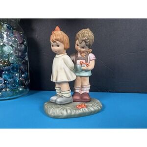 Hummel "Token Of Love" Goebel Berta Valentines Day Figurine Excellent Condition